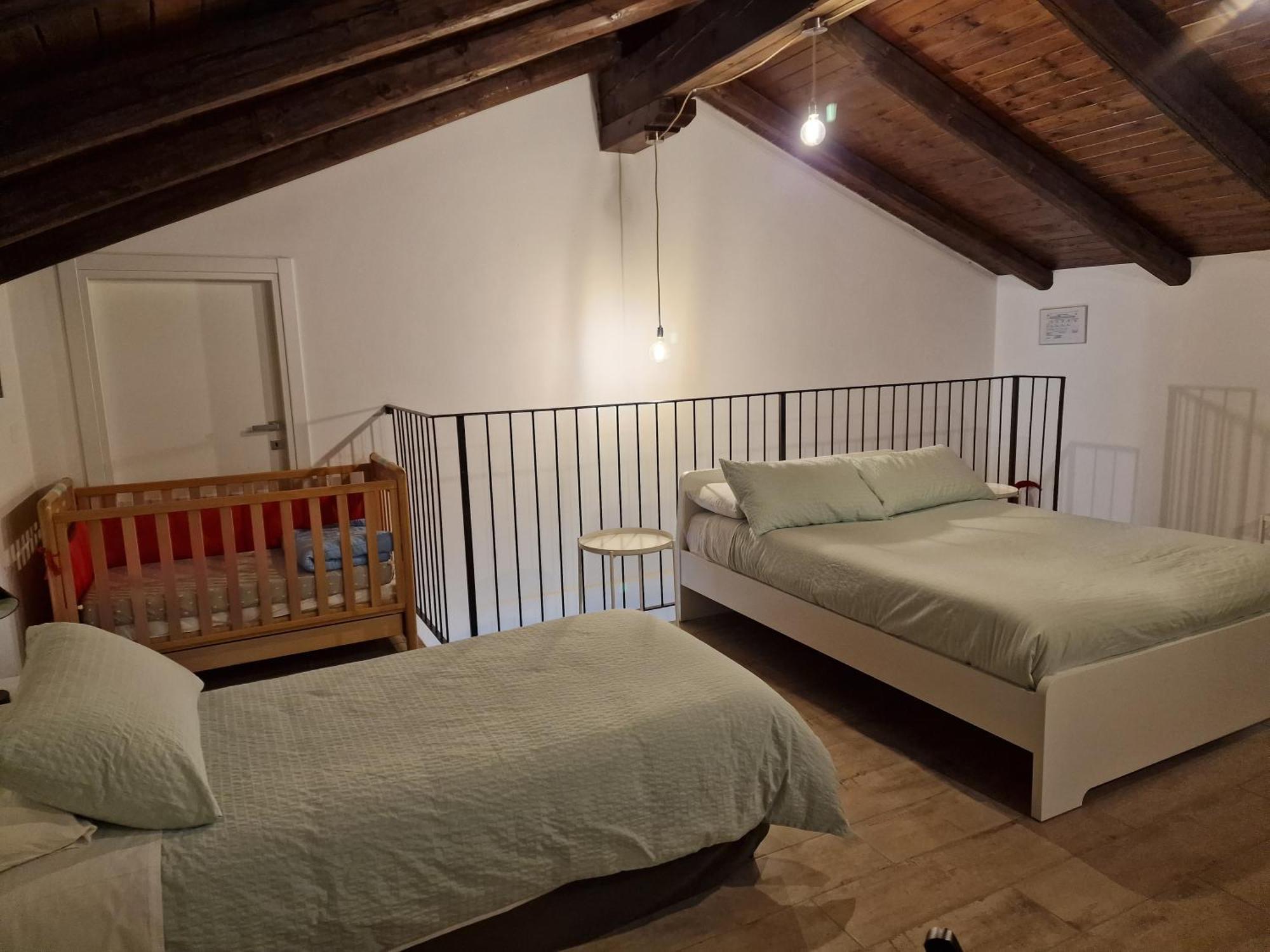 La Tana Dei Corgi Bed and Breakfast Moncrivello Værelse billede
