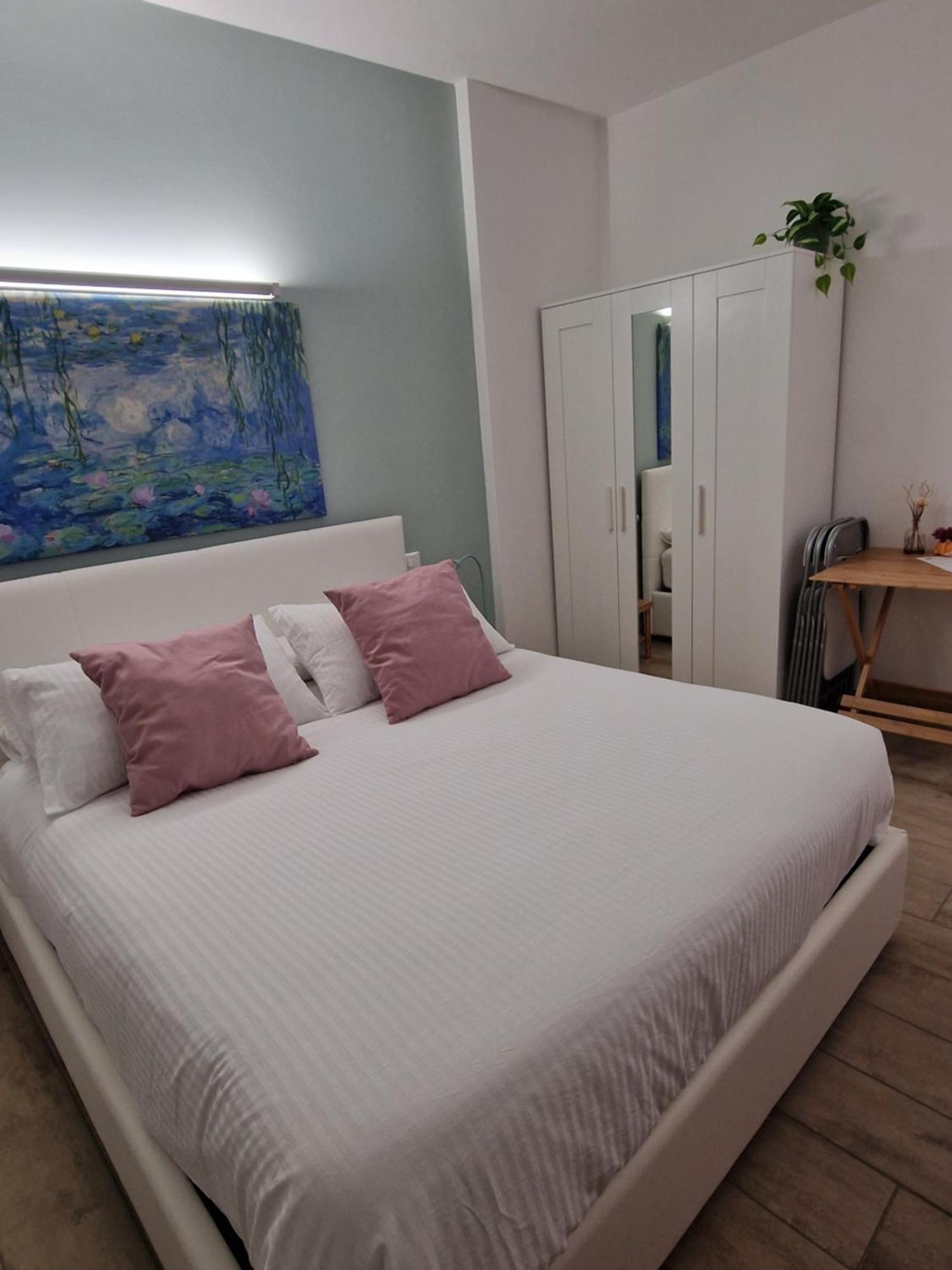 La Tana Dei Corgi Bed and Breakfast Moncrivello Værelse billede