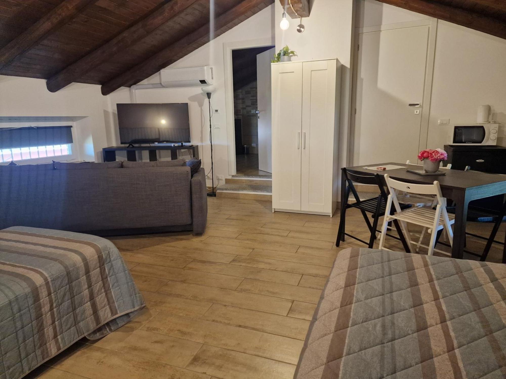 La Tana Dei Corgi Bed and Breakfast Moncrivello Eksteriør billede